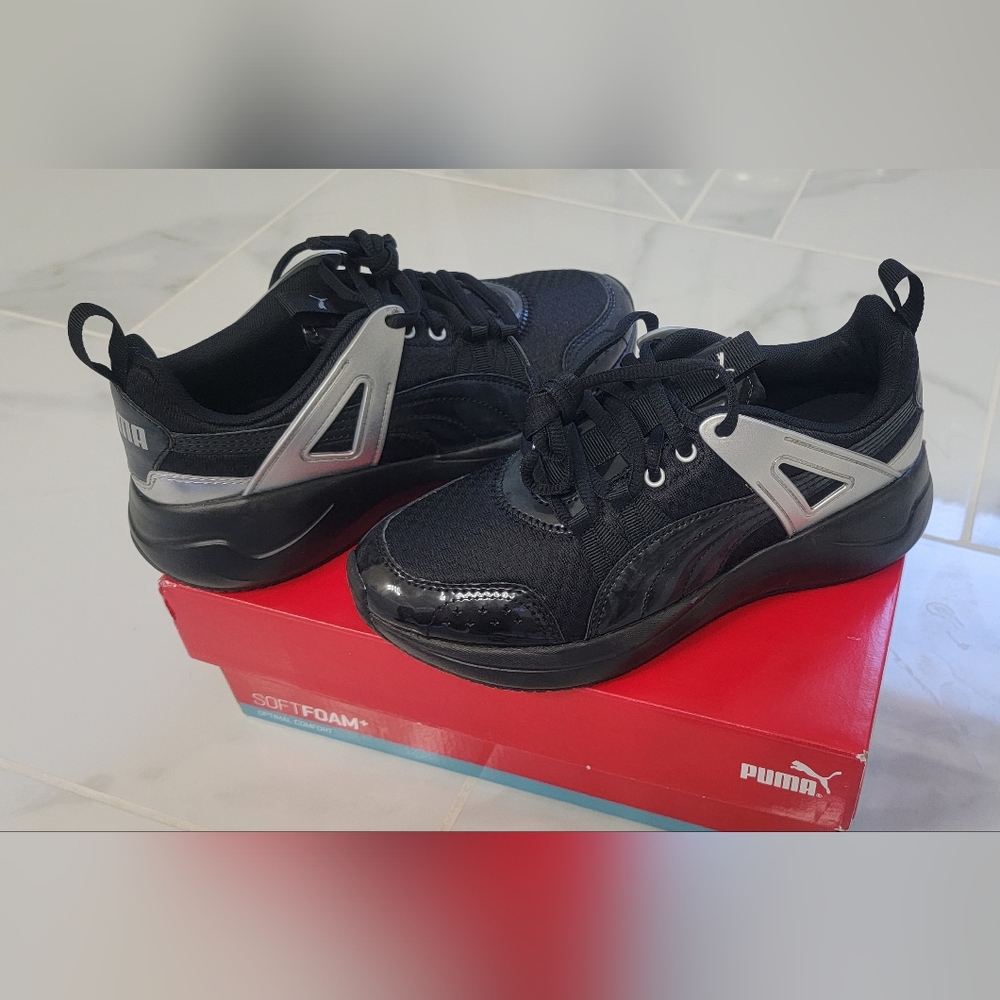 PUMA Nuage Run Cage Metallic SZ 5.5
